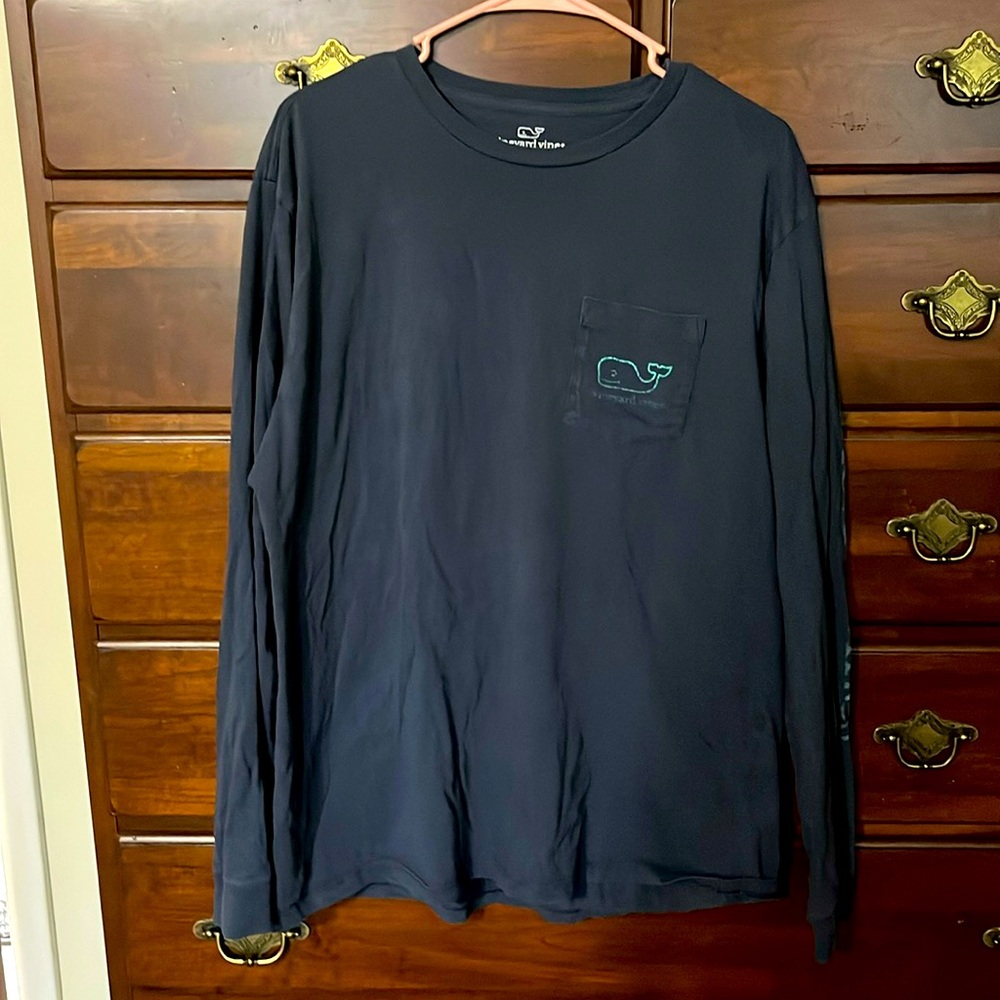 Vineyard vines navy long sleeve tshirt